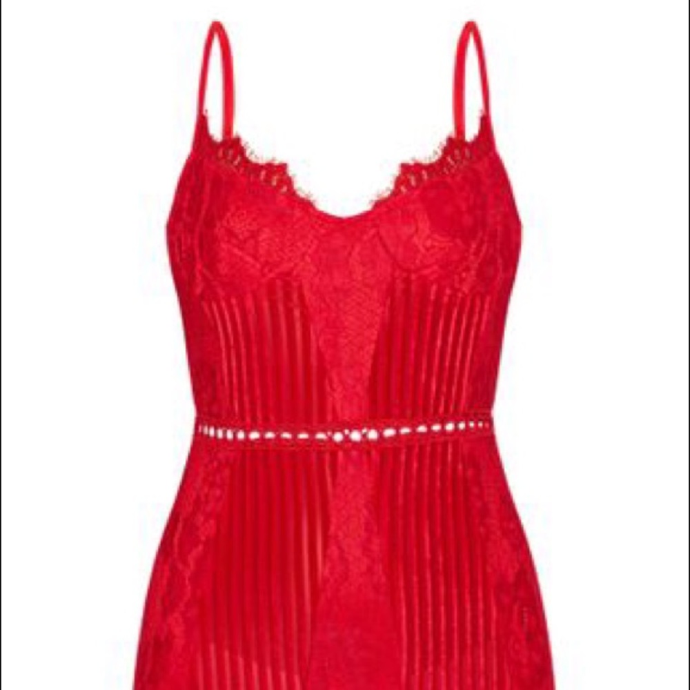 RED VELVET MINI BODYCON DRESS